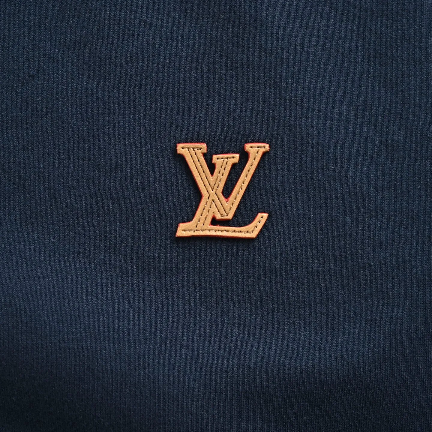 Louis Vuitton/Louis Vuitton leather label logo round neck sweatshirt